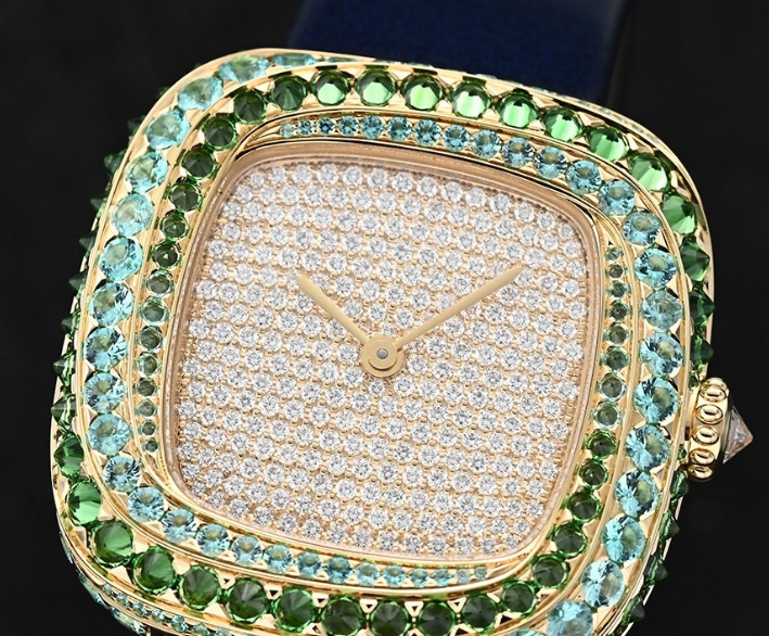 惊艳夜色品鉴卡地亚Coussin de Cartier系列腕表